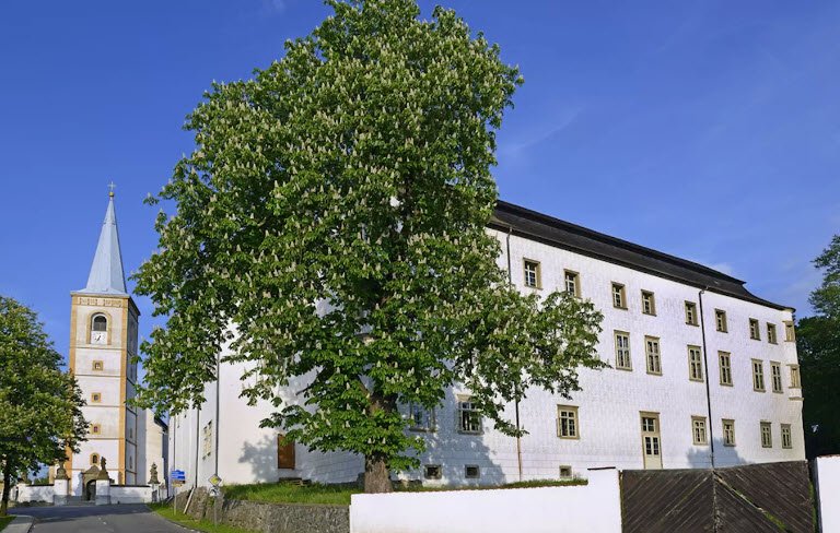 Zámek Hustopeče Nad Bečvou, Hustopeče nad Bečvou, Czechia, Czech Republic (Czechia)